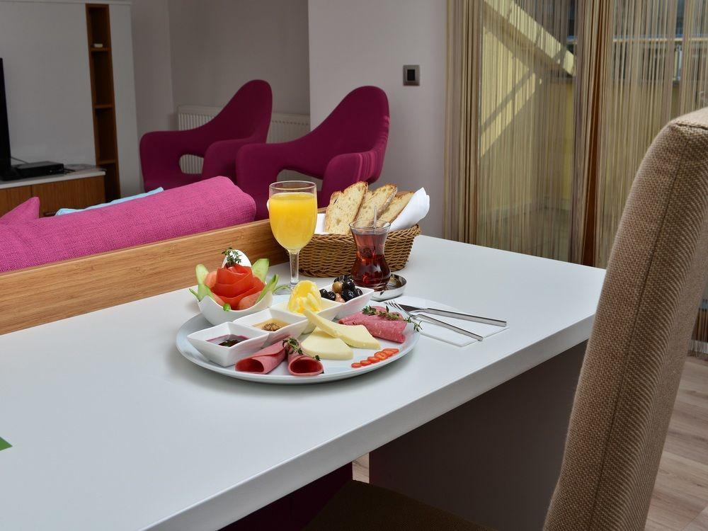Aura Apart Otel 2*