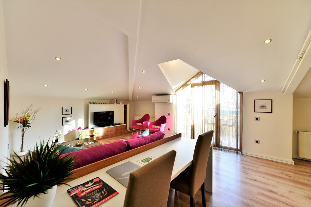 Appart hôtel Aura 2*